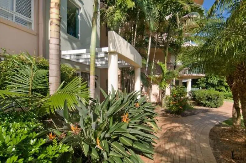 Surfside On The Beach Buddina Aparthotel